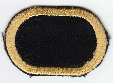 327th Infantry Rgt HHC oval (1983) ce ns $10.00