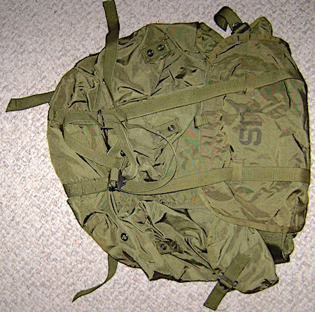 Army Field Pack Nylon medium  complete. $25.00