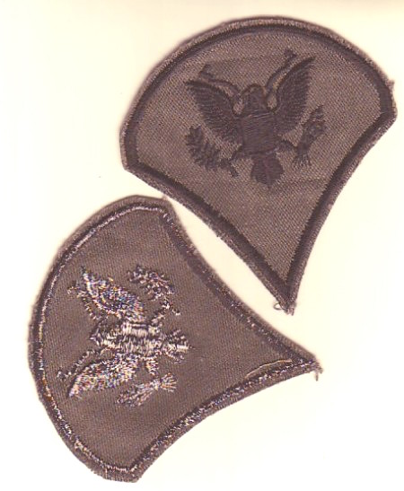 Army Specialist (pair) black edge Vietnam OD on twill ce ns $7.00